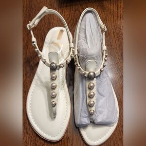 NIB Sam Edelmzn Pearl Sandals